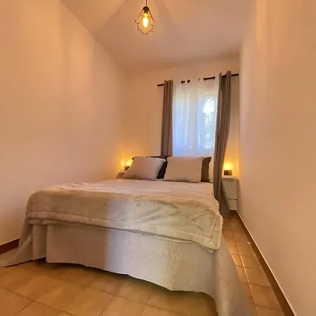 Ferienhaus Les Roches De Figa Conca